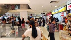 Lucky Plaza (D9), Retail #547163131